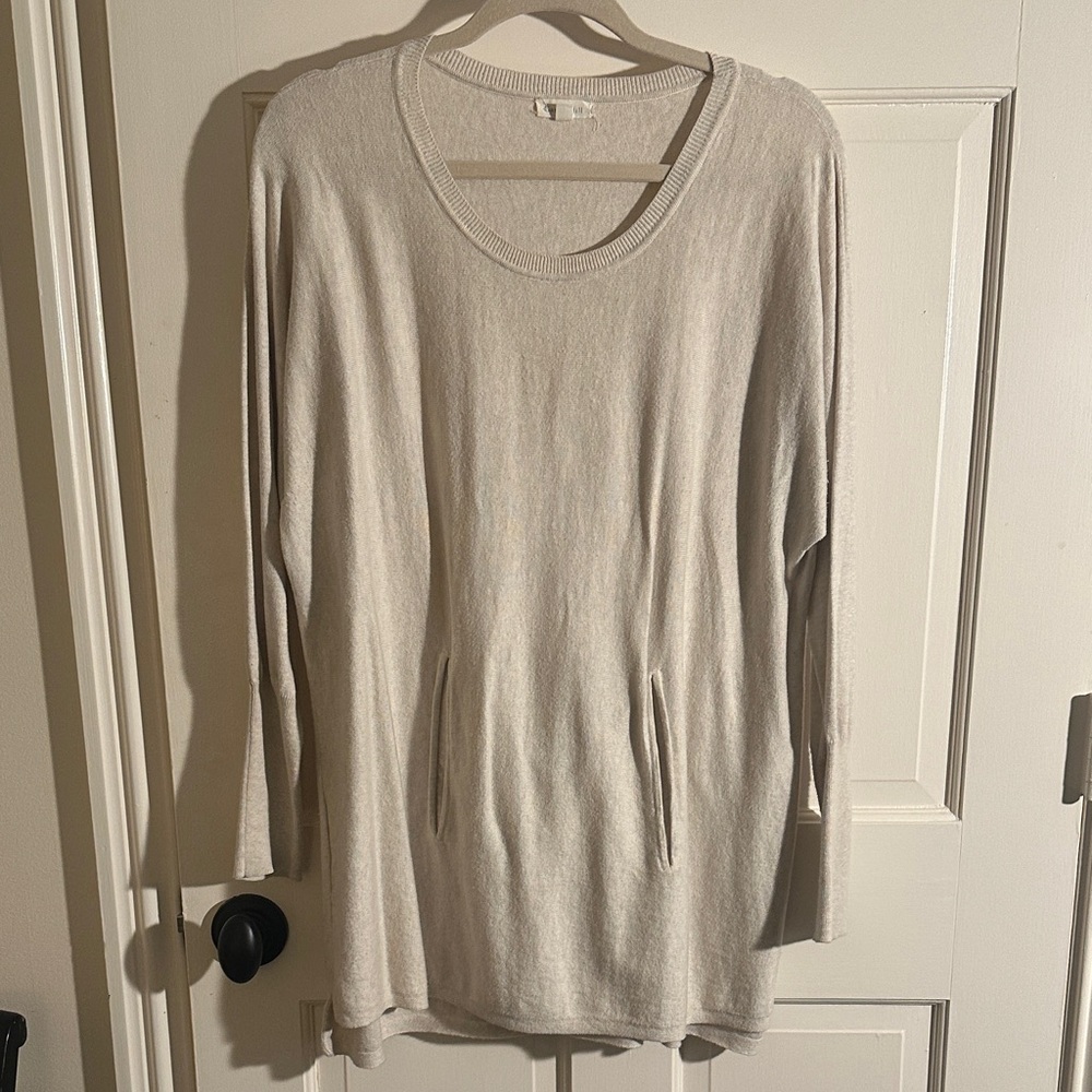 Garnet Hill Women's Cream Scoop Neck Sweater